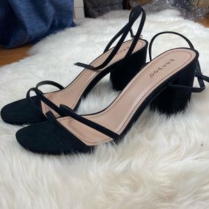 NWOT! Black double strap Bamboo block heel sandals